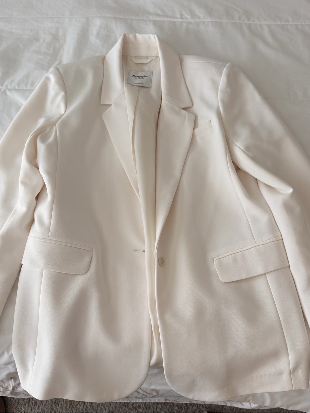Abercrombie & Fitch Soft Cream Tailored Blazer